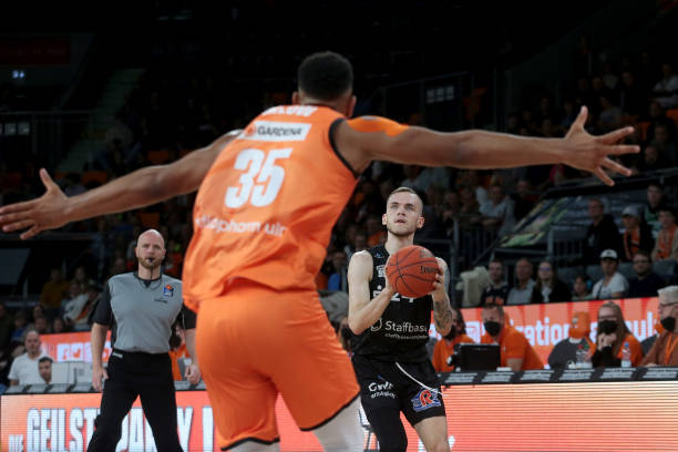 得了更多破 得了更多破